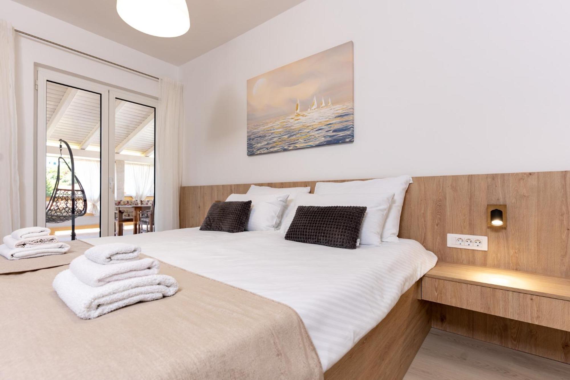 Foric Apartments With Outdoor Heated Pool Раб Екстер'єр фото