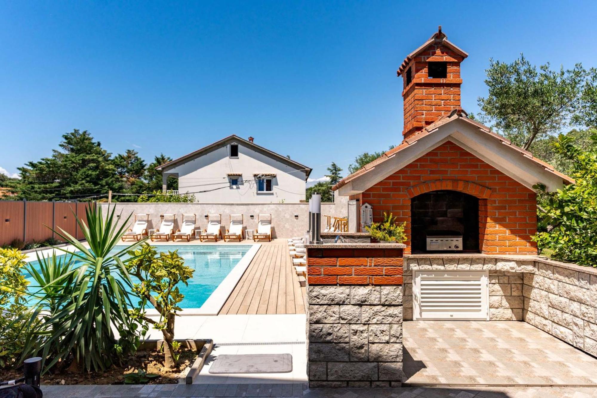 Foric Apartments With Outdoor Heated Pool Раб Екстер'єр фото