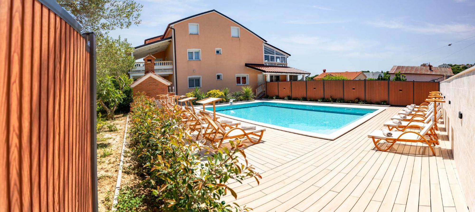 Foric Apartments With Outdoor Heated Pool Раб Екстер'єр фото